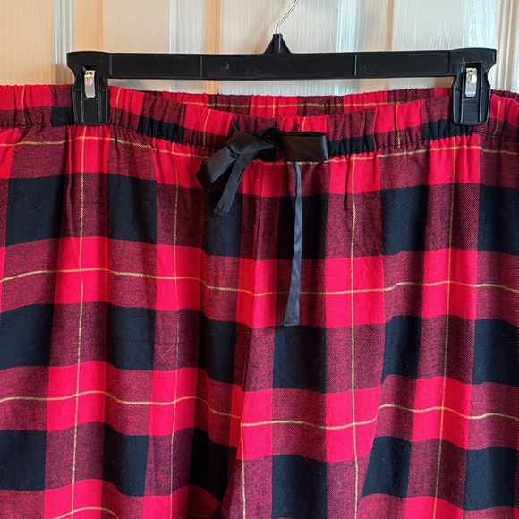 NWT LIZ CLAIBORNE WOMAN BLACK & RED PLAID FLANNEL SLEEP PANTS SZ 3X - Picture 4 of 8